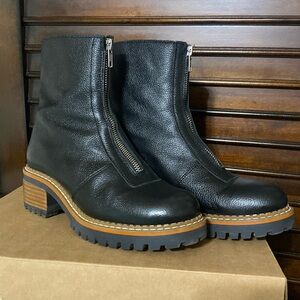 Bertuchi black soft leather front zipper women boots